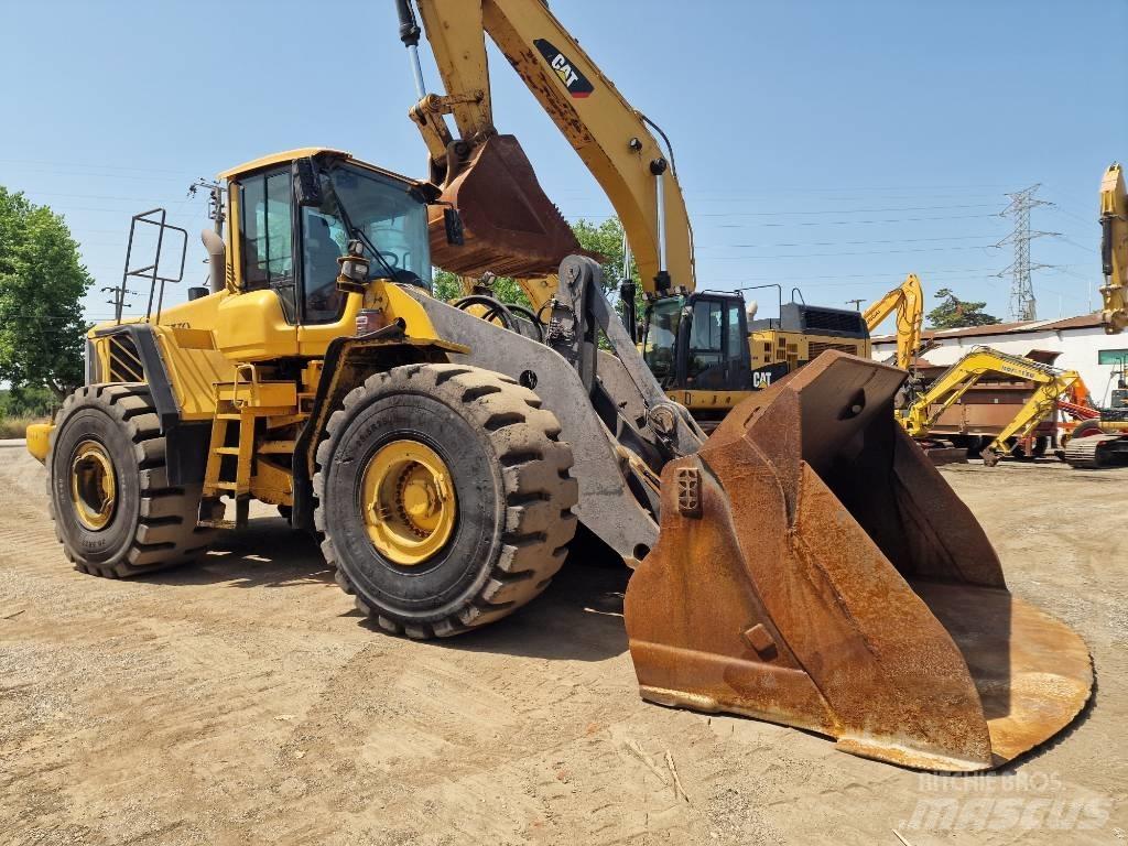 Volvo L 220 F Kolesové nakladače