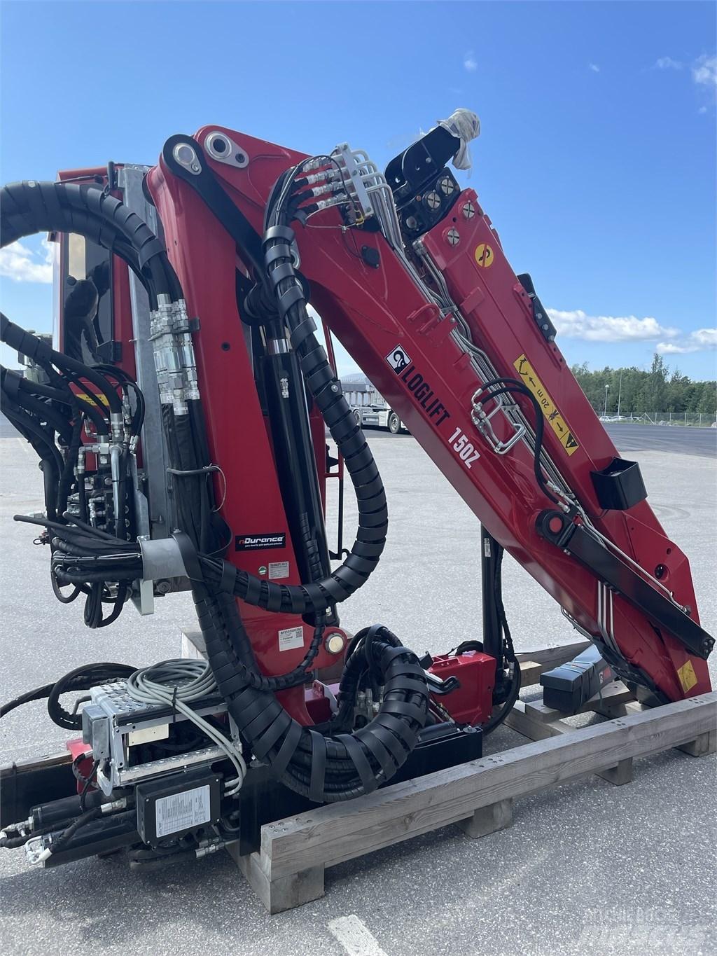 Loglift F150ZTi9.5 Lesnícke žeriavy