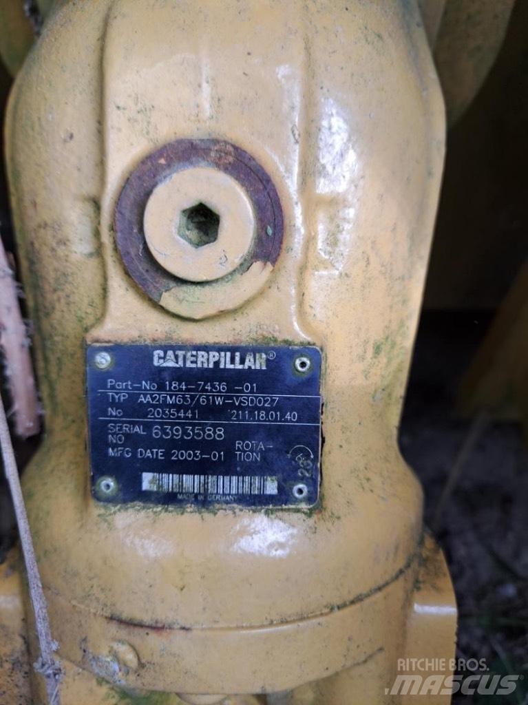 CAT 663 E Manipulačné a ukladacie zariadenia