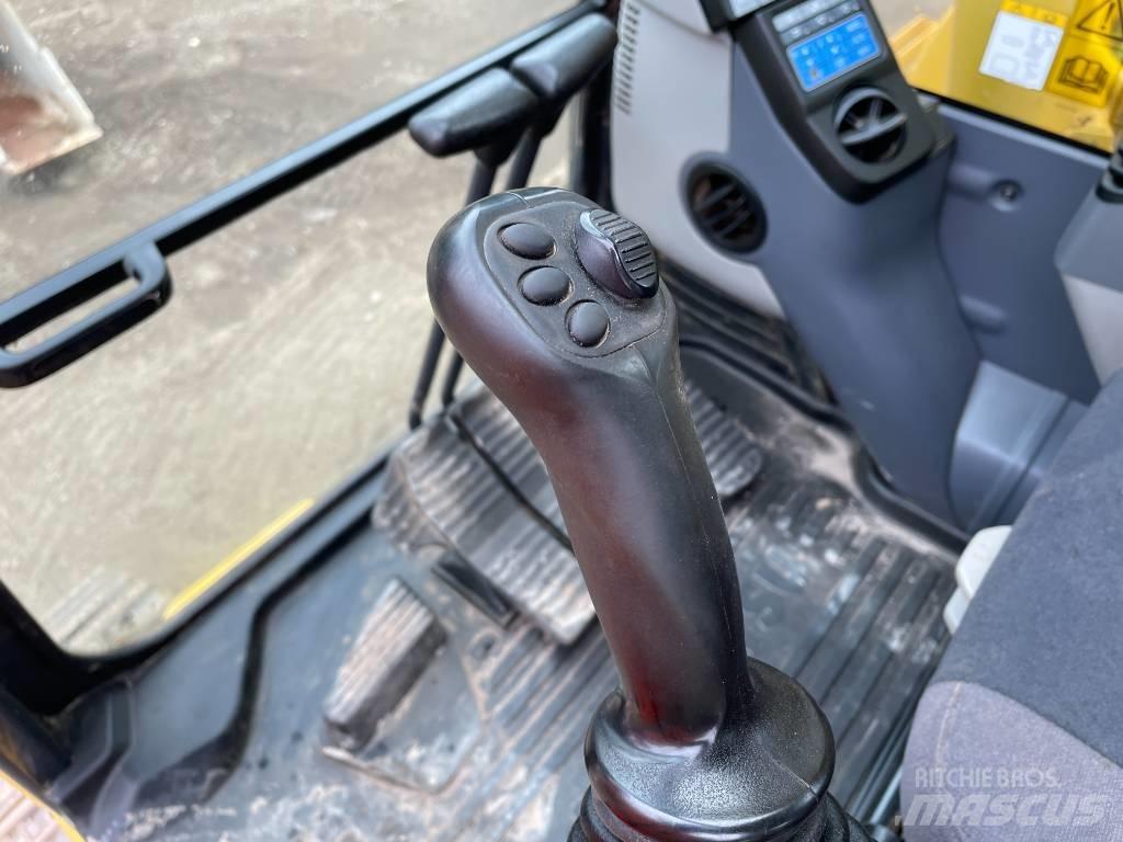 Komatsu PC 210 LC-11 Rýpadlá s dlhým dosahom
