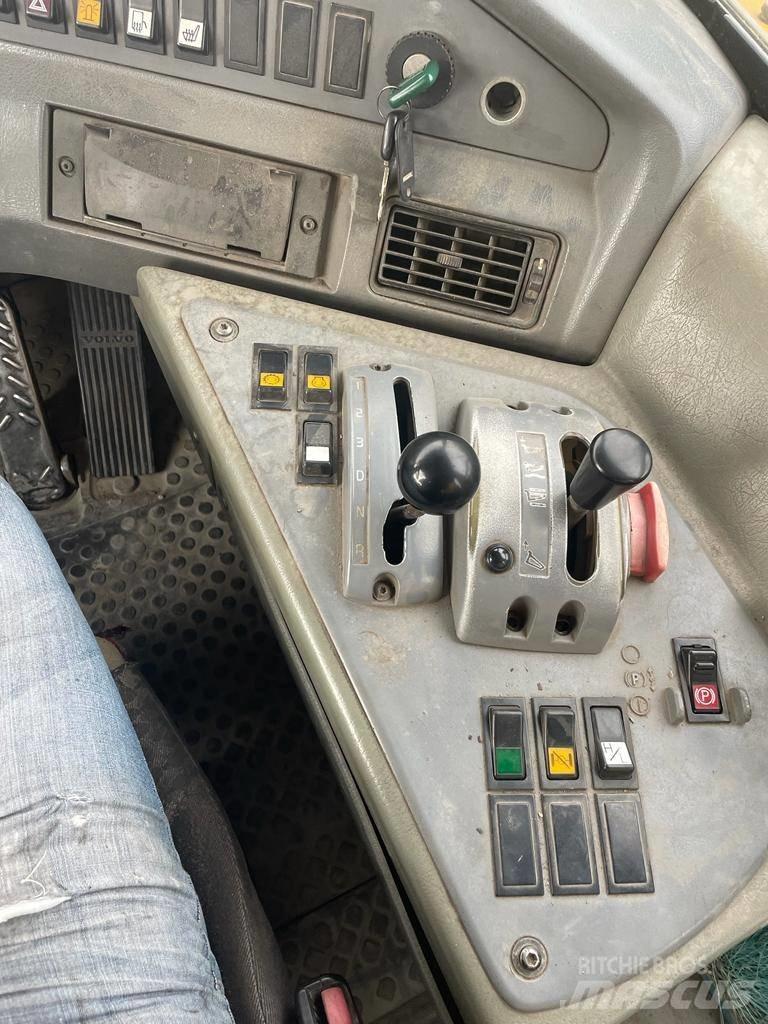 Volvo A40D Kĺbové nákladné autá