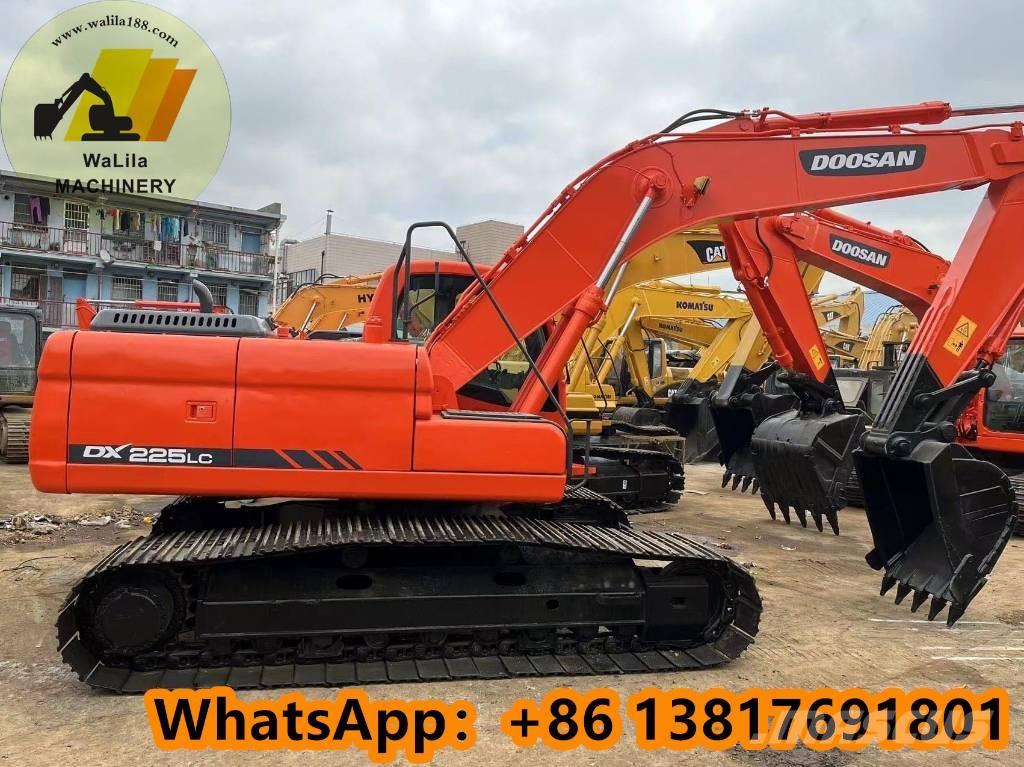 Doosan DX 225 LCA Pásové rýpadlá
