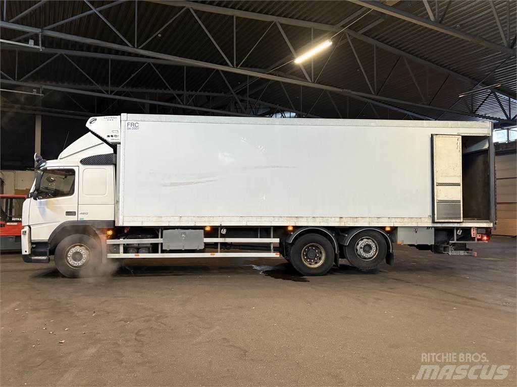 Volvo FM13 6x2 Skriňová nadstavba