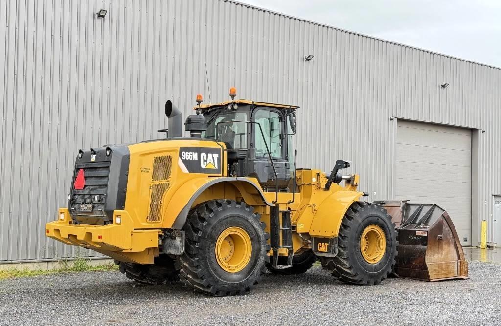 CAT 966 M Kolesové nakladače