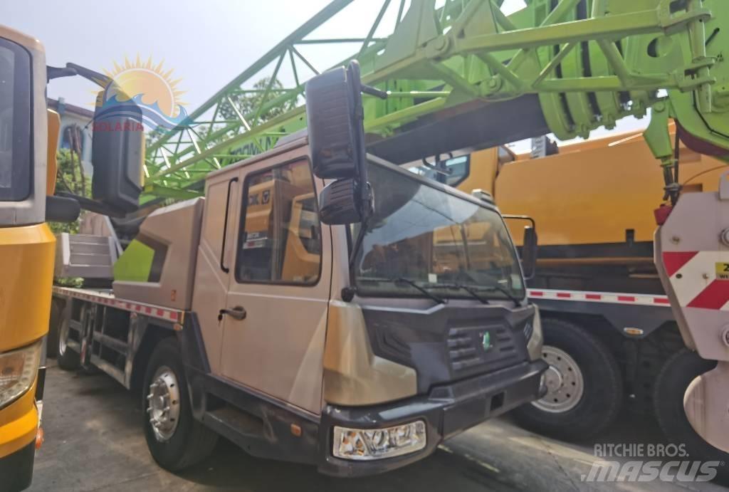 Zoomlion ztc 251v Univerzálne terénne žeriavy