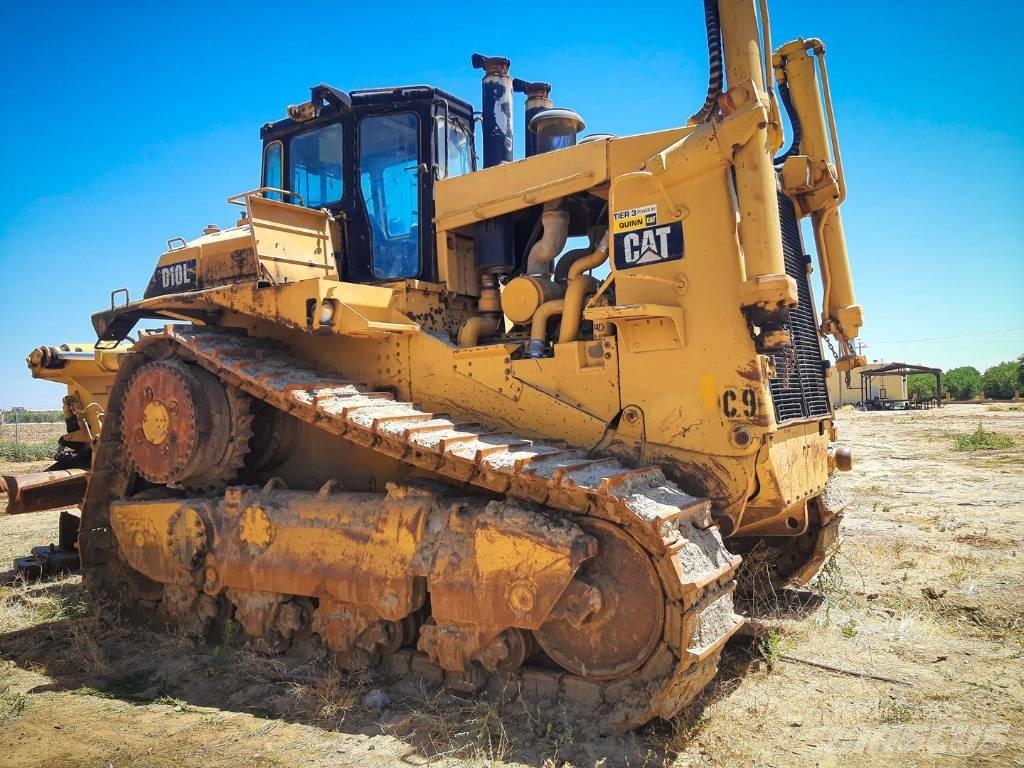 CAT D10 Pásové dozéry
