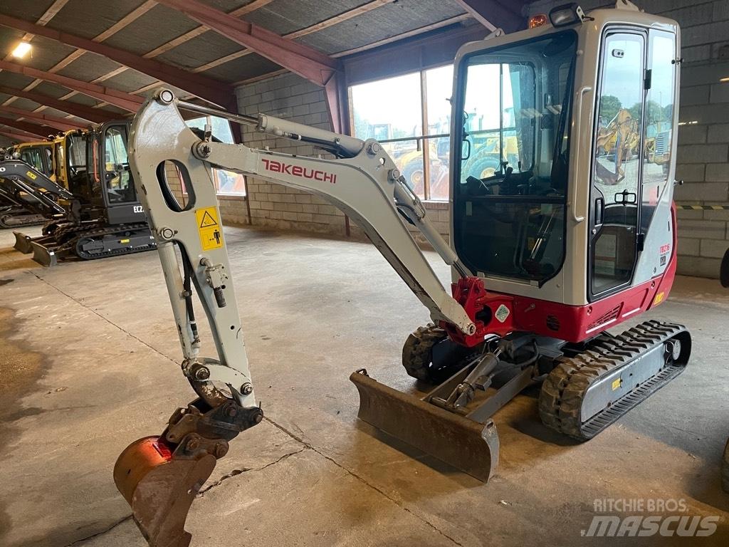 Takeuchi TB216 Mini rýpadlá < 7t