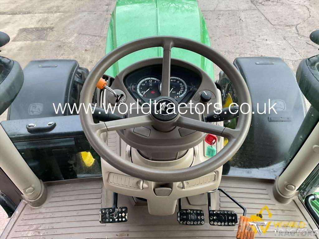 John Deere 6130 R Traktory