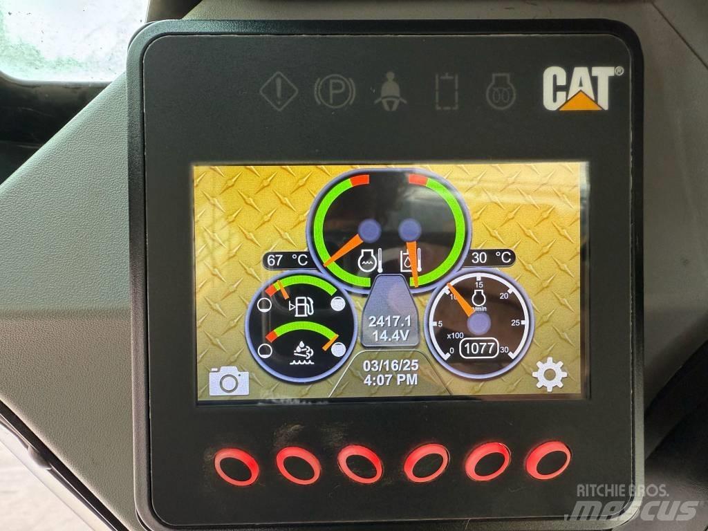 CAT 299D3 XE Šmykom riadené nakladače