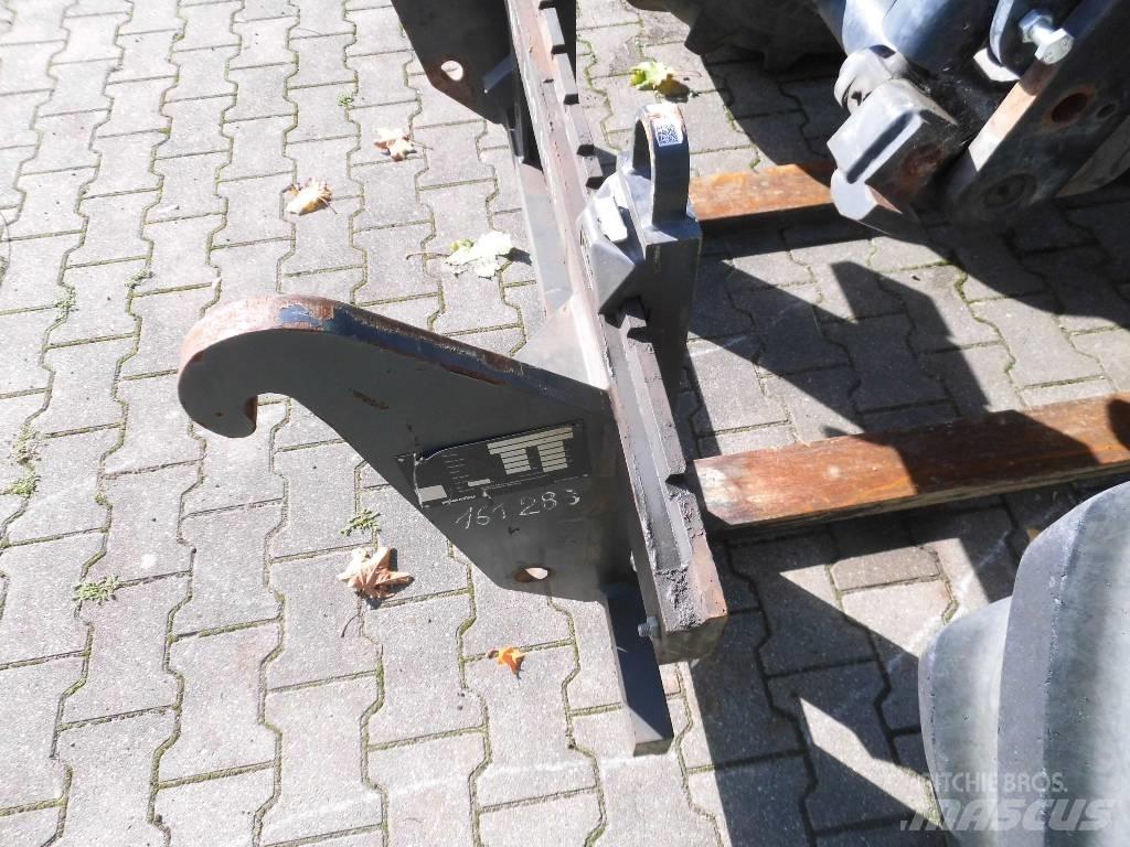 Komatsu WA 100 M-8 Kolesové nakladače