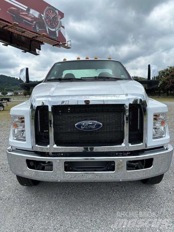 Ford F-750 Nákladné vozidlá bez nadstavby
