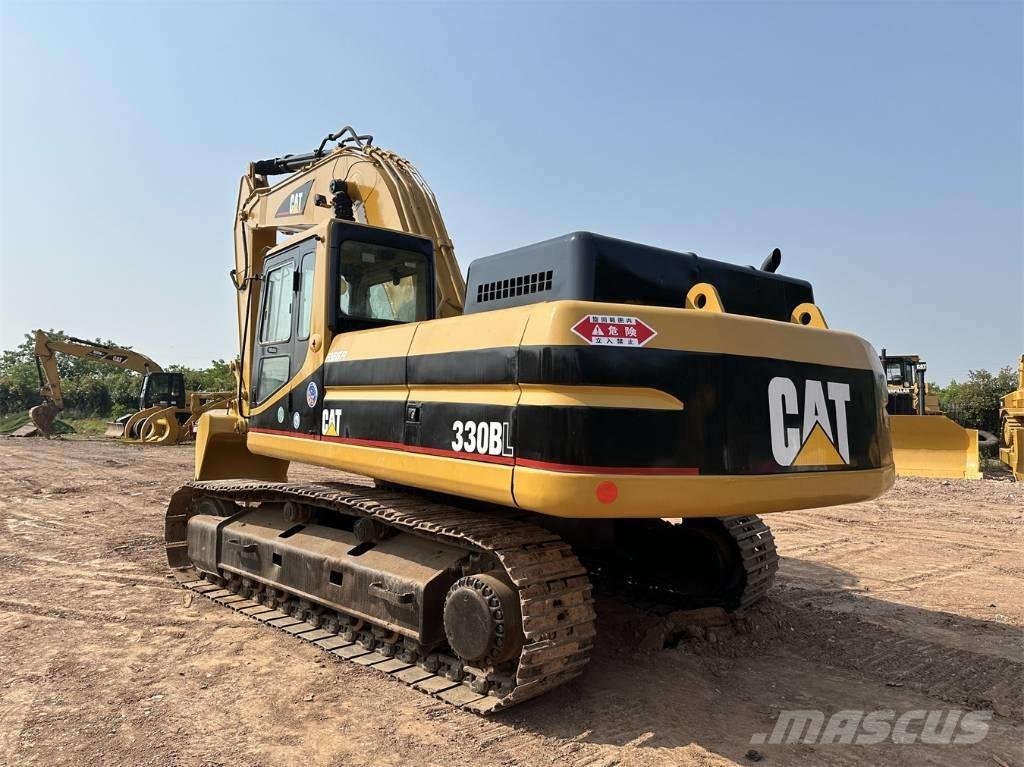 CAT 330 B Pásové rýpadlá