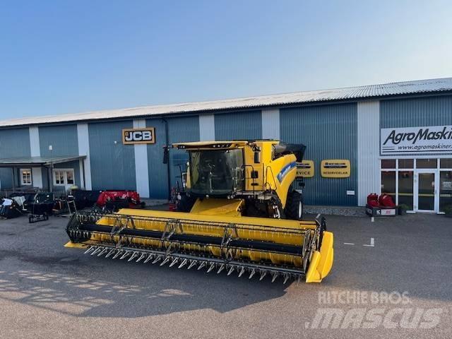 New Holland CX8.70 Kombinované zberacie stroje