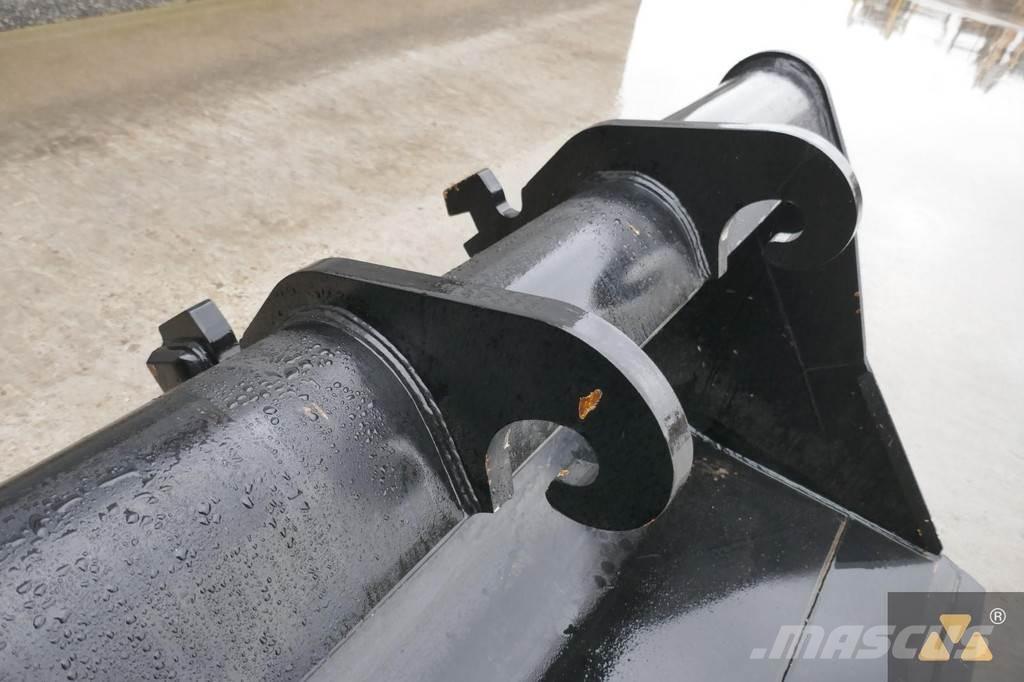 CAT 330 Bucket Lopaty