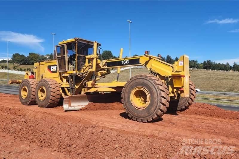 CAT  16G Grejdery