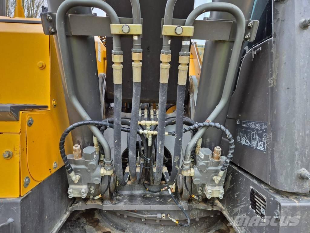 Volvo ECR 235 D Pásové rýpadlá