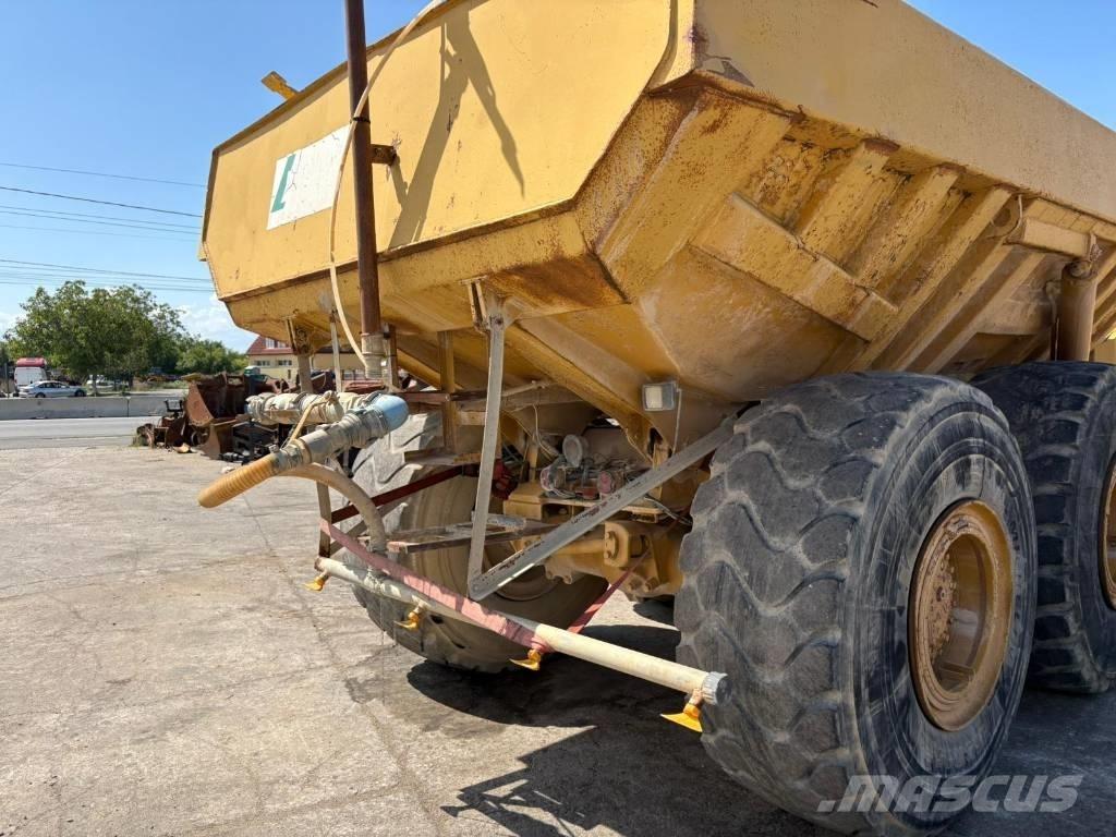 CAT D 350 C Kĺbové nákladné autá