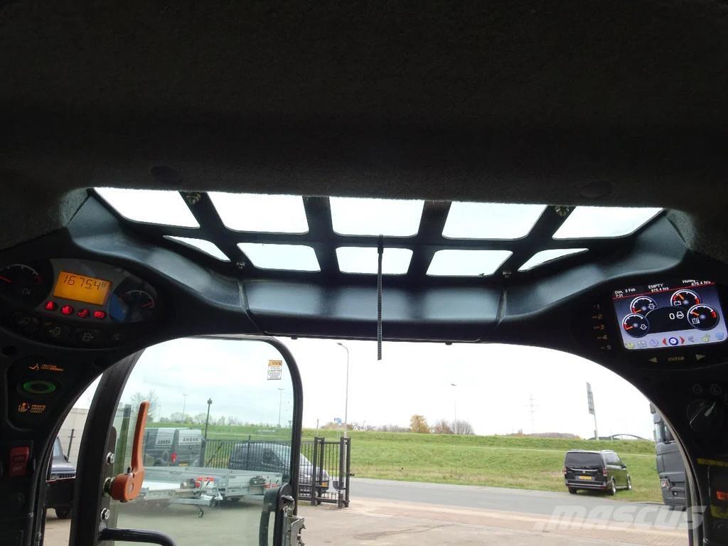 Bobcat T450 Šmykom riadené nakladače