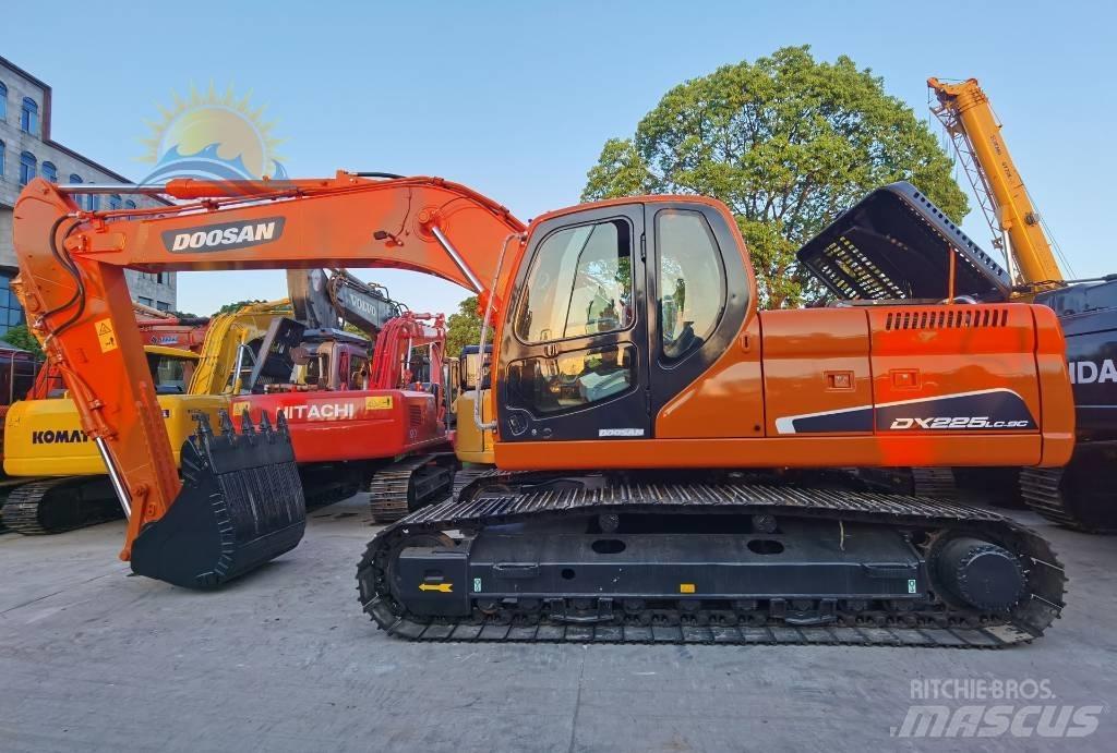 Doosan DX 225 LC Pásové rýpadlá