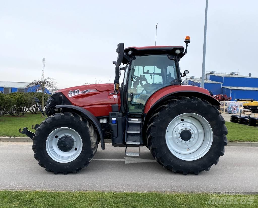 Case IH Puma 240 CVX Traktory