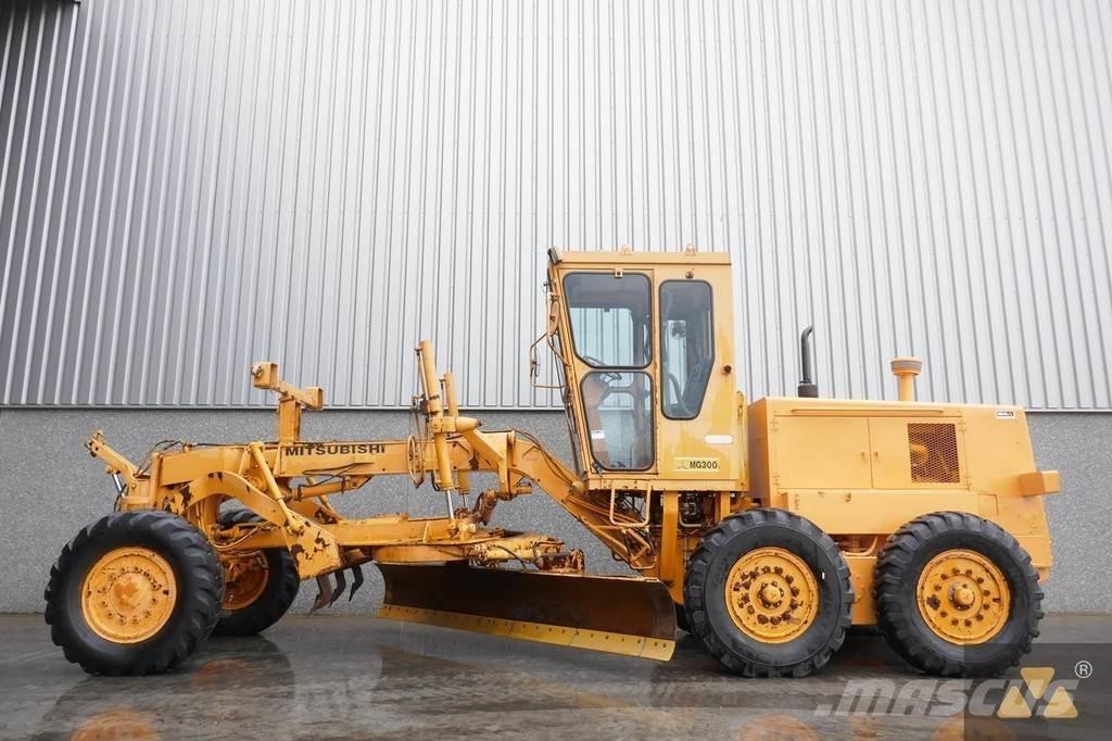 Mitsubishi MG300 Grejdery