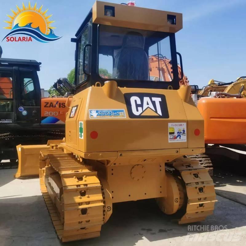 CAT D 5 K Pásové dozéry