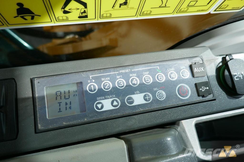 CAT 352 Pásové rýpadlá