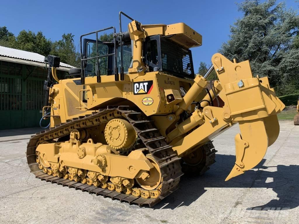 CAT D 8 T Pásové dozéry