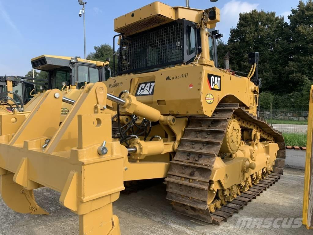 CAT D 8 T Pásové dozéry
