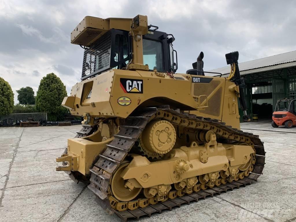 CAT D 8 T Pásové dozéry