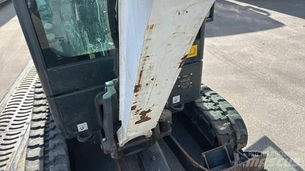 Bobcat e17 Traktory