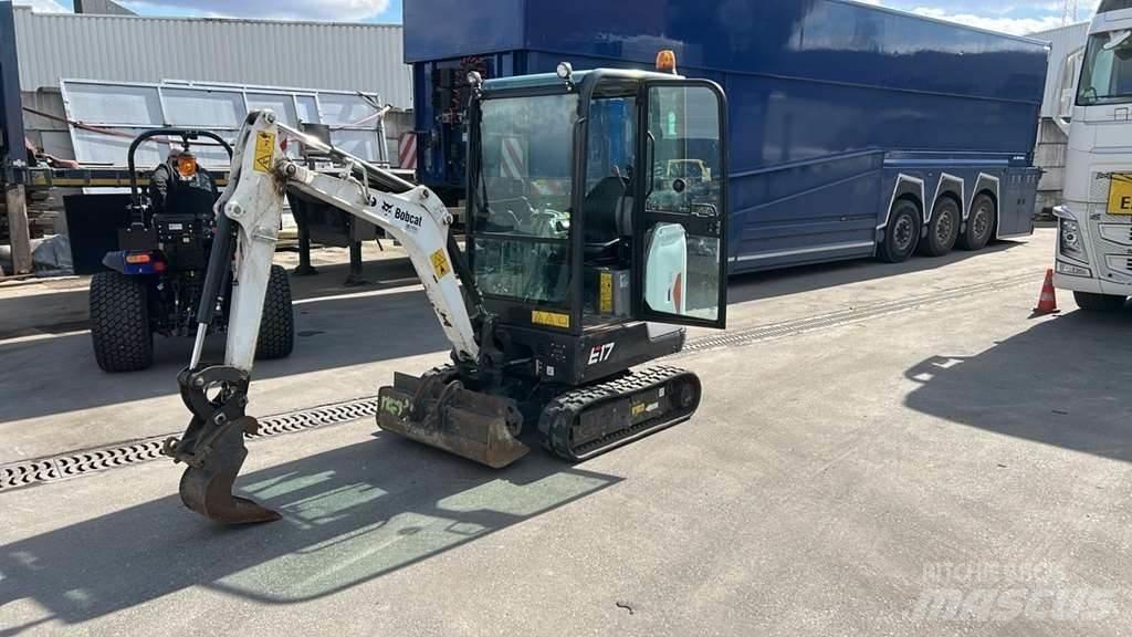Bobcat e17 Traktory