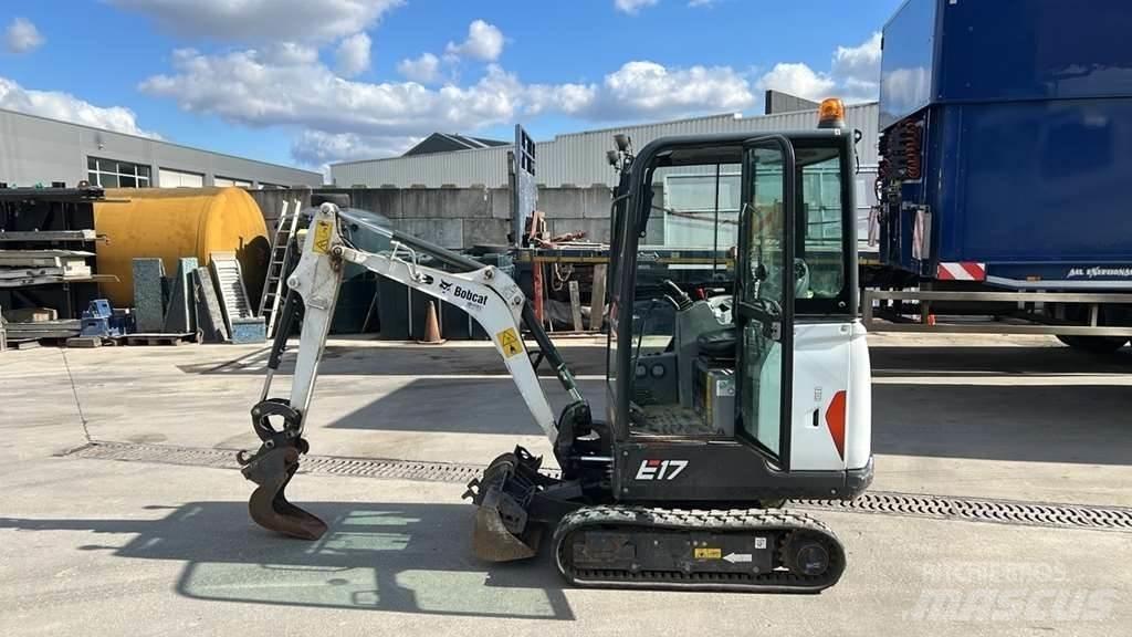 Bobcat e17 Traktory