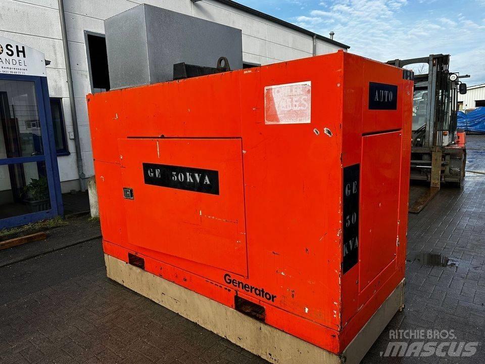 Cummins 30 KVA Naftové generátory
