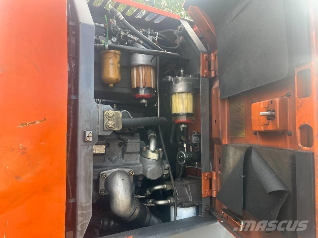 Hitachi ZX 145 W-3 Kolesové rýpadlá