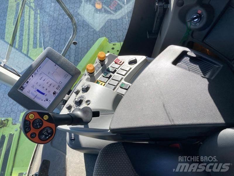 CLAAS LEXION 650 Kombinované zberacie stroje