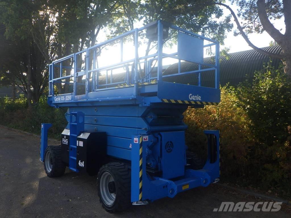 Genie GS5390RT Nožnicové zdvíhacie plošiny