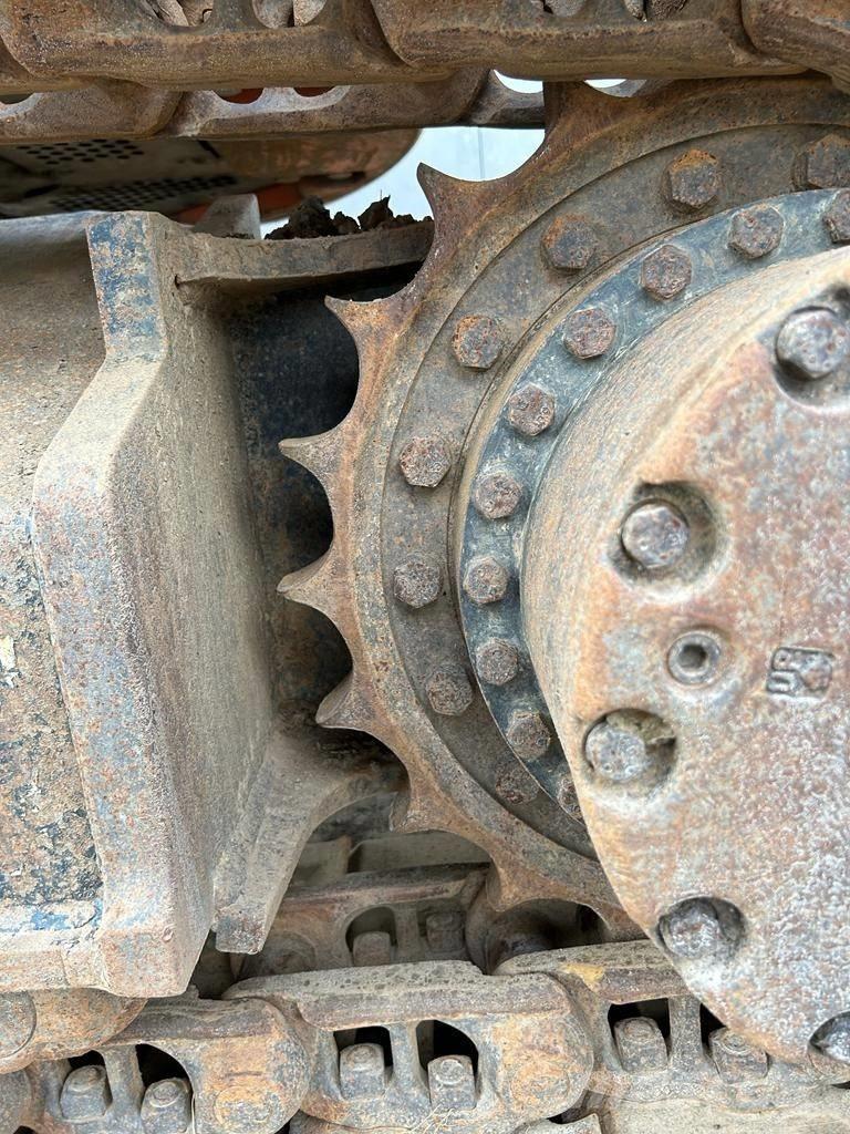 Hitachi ZX 225 US LC Pásové rýpadlá