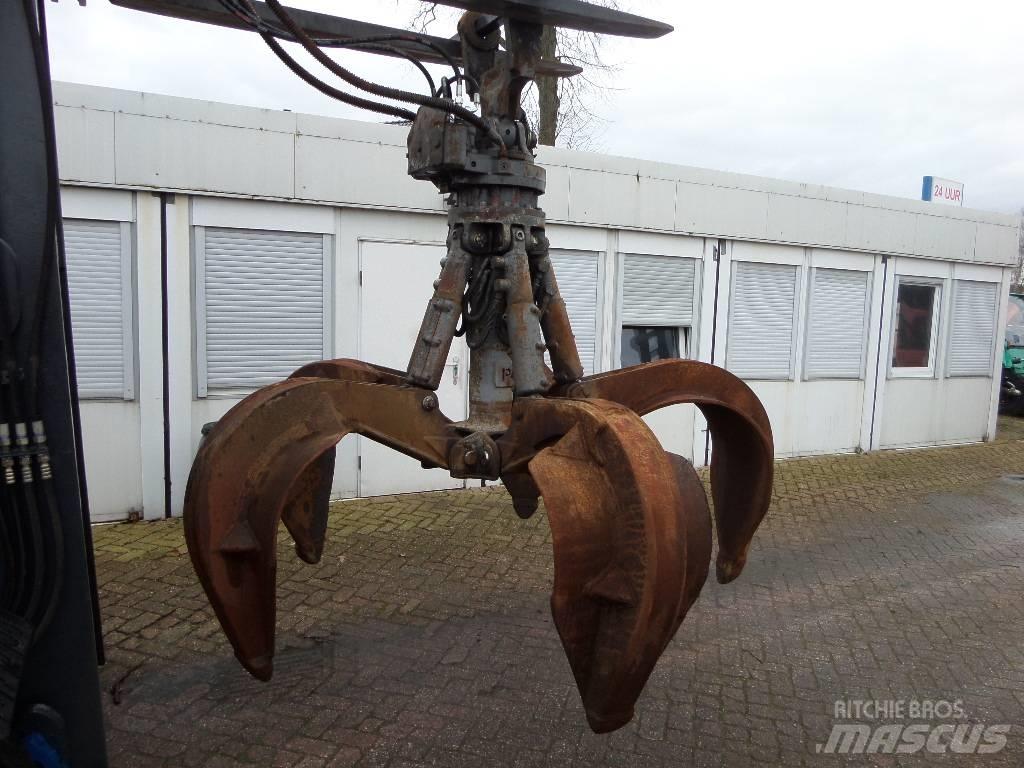 Liebherr GM72 Drapáky