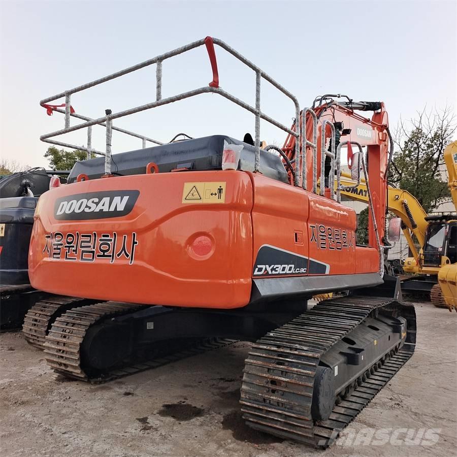 Doosan DX 300 LC Rýpadlá s dlhým dosahom