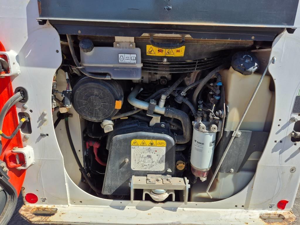 Bobcat T 64 Šmykom riadené nakladače