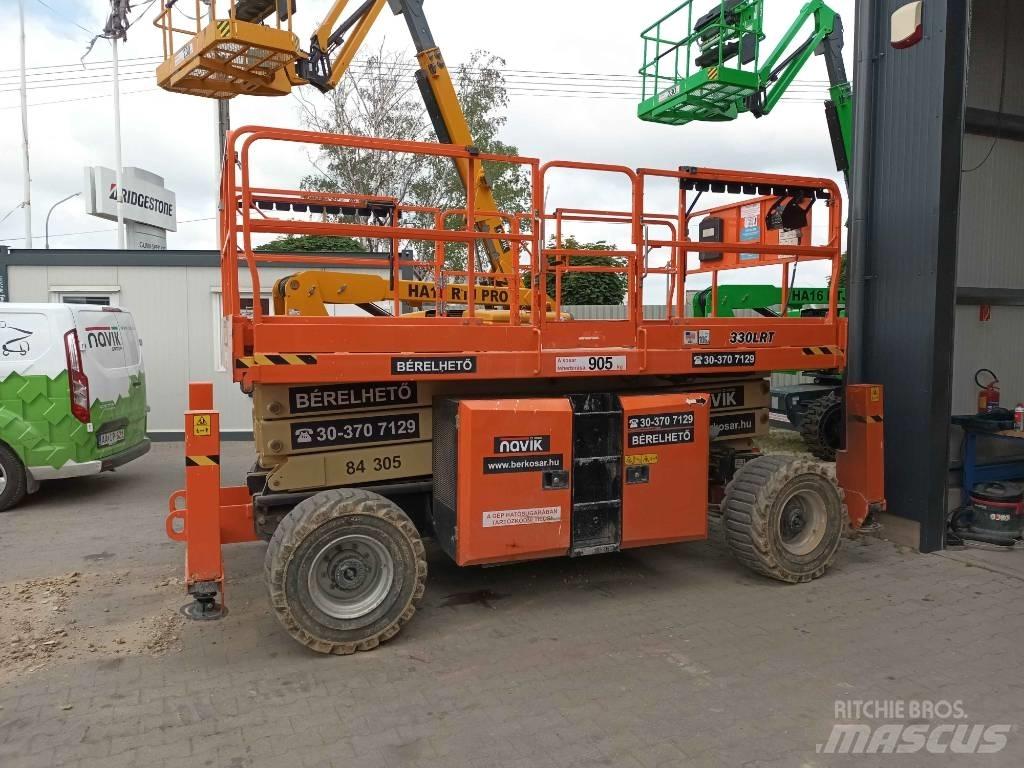 JLG 330 LRT Nožnicové zdvíhacie plošiny