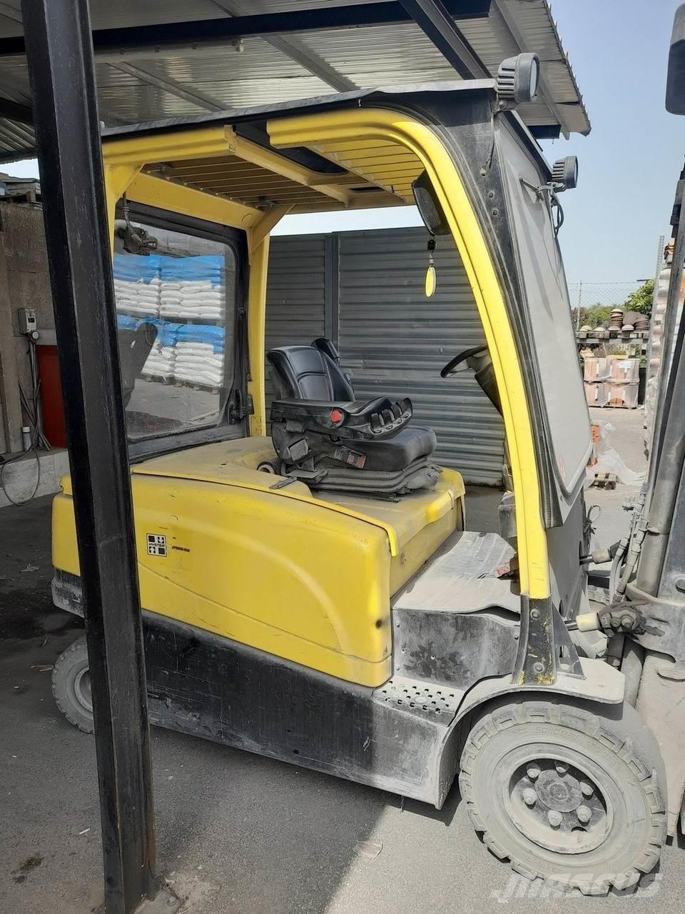 Hyster J2.5XN Akumulátorové vozíky