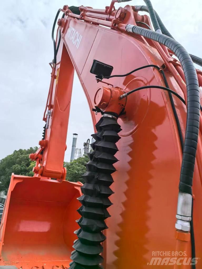 Hitachi ZX 200-3 G Pásové rýpadlá