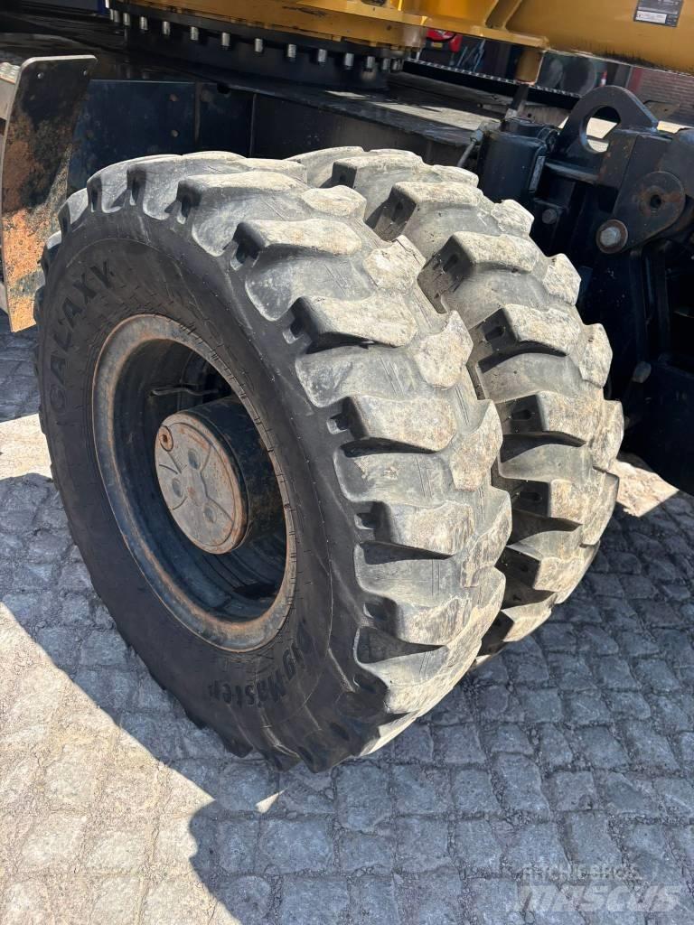 CAT M 313 D Kolesové rýpadlá