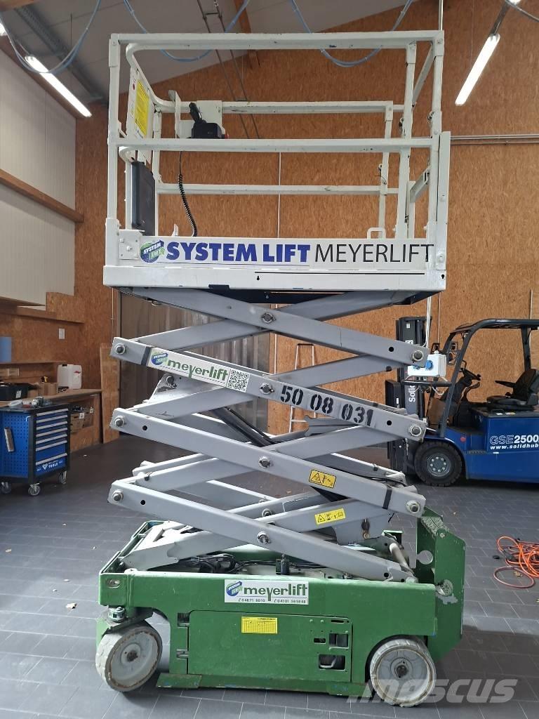 Genie GS 1932 Nožnicové zdvíhacie plošiny