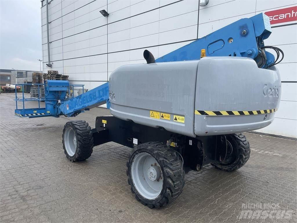 Genie S-60HC Kĺbové plošiny