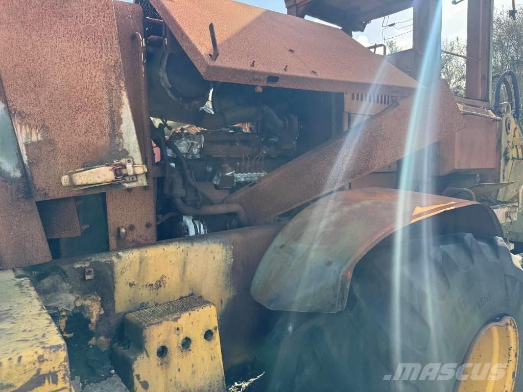Volvo L 120 B Kolesové nakladače