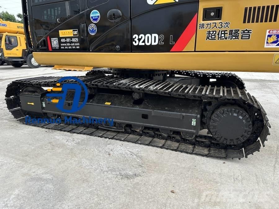 CAT 320 D2L Pásové rýpadlá