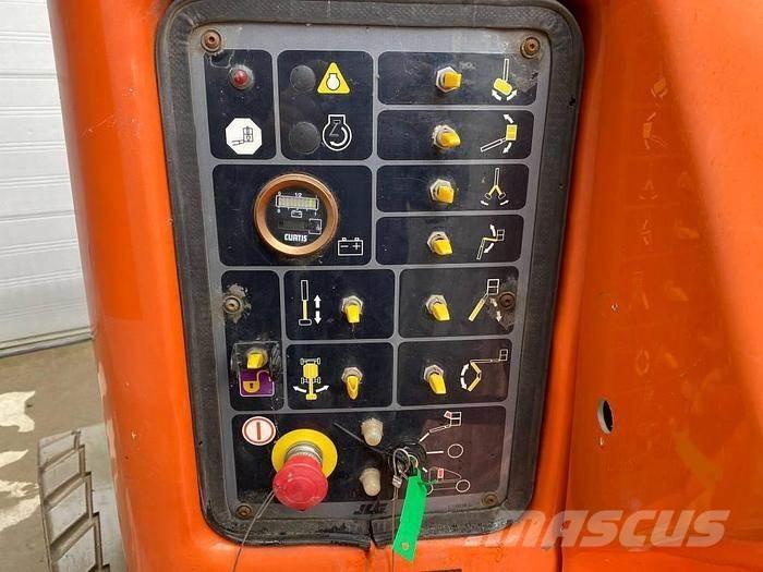 JLG E400AJP Kĺbové plošiny